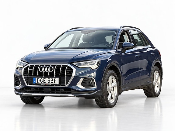 Audi Q3 2 of 18