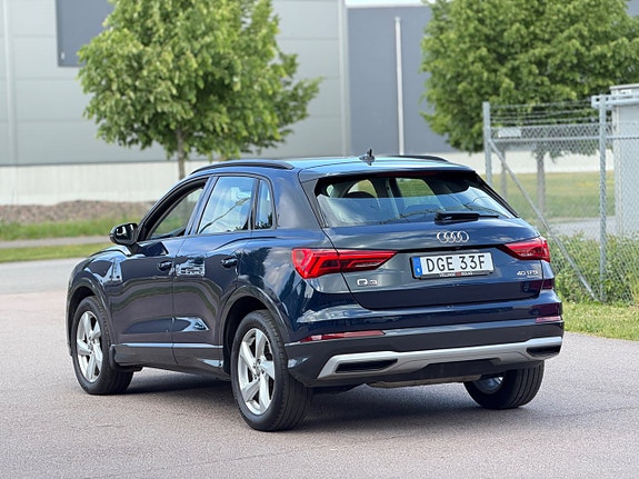 Audi Q3 6 of 18