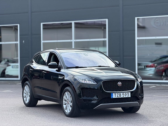 Jaguar E-PACE 4 of 16