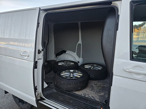 Volkswagen Transporter 10 of 11