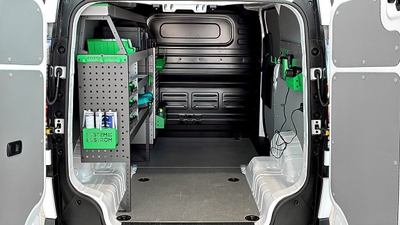 Kia PV5 10 of 10
