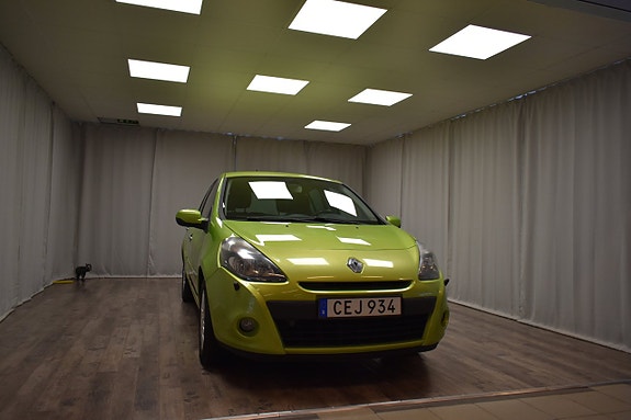Renault Clio 8 of 19