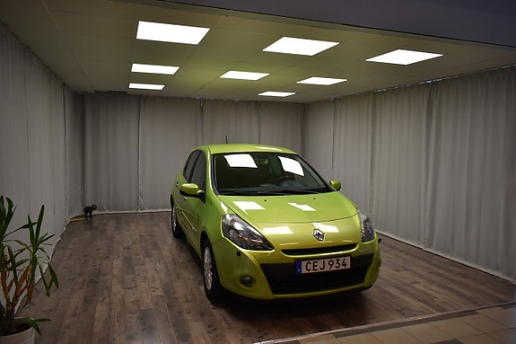 Renault Clio 9 of 19