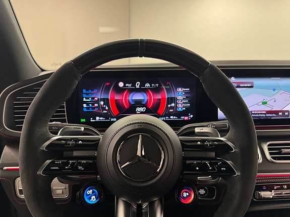 Mercedes-Benz GLE53 13 of 21