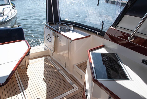 AQUADOR 33 HT | 2x D3-220 | 5995/m 8 of 12