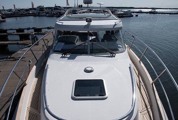 AQUADOR 33 HT | 2x D3-220 | 5995/m 2 of 12