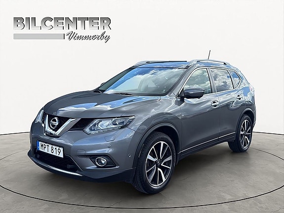 Nissan X-Trail 2 of 5