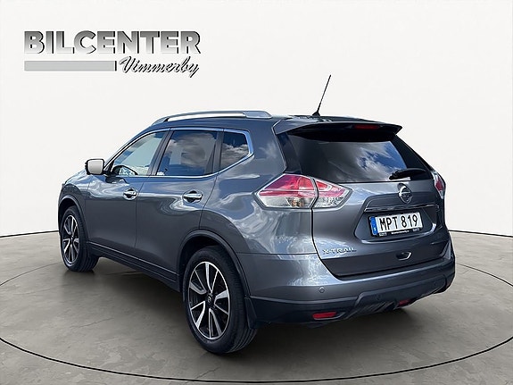 Nissan X-Trail 4 of 5