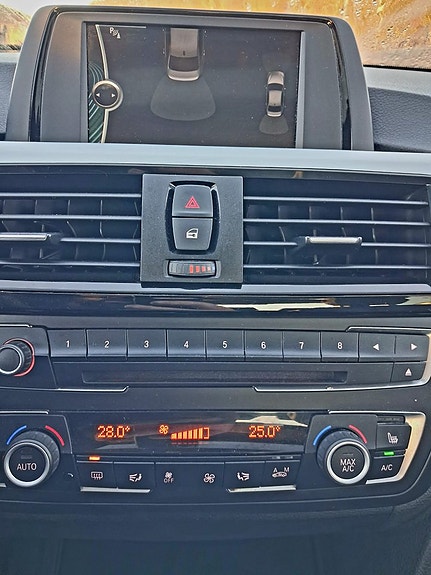 BMW 320 15 of 16