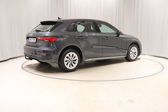 Audi A3 4 of 5