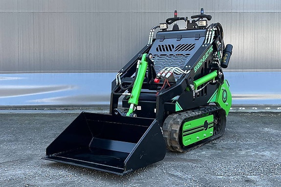 Skid Steer SK650 - Kompaktlastare - Banddriven - ELDRIVEN