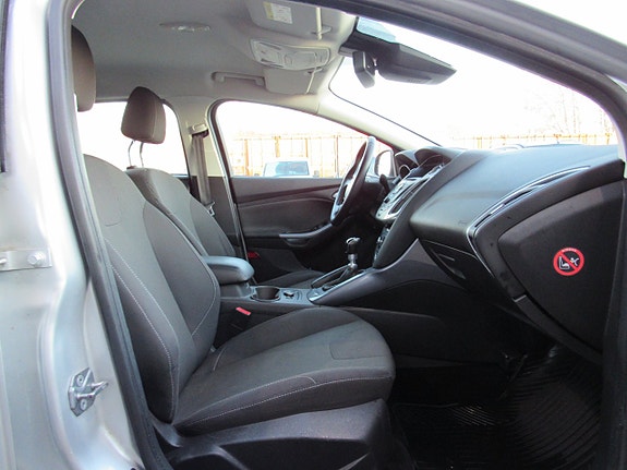 Ford Focus 10 of 14
