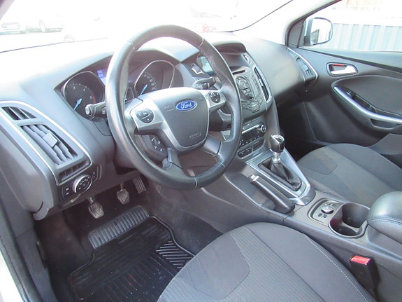 Ford Focus 11 of 14