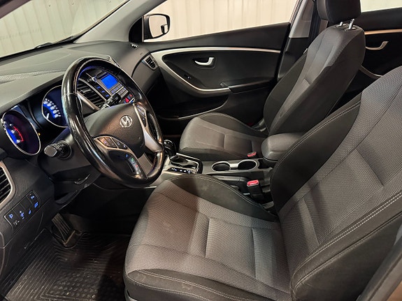 Hyundai i30 7 of 9