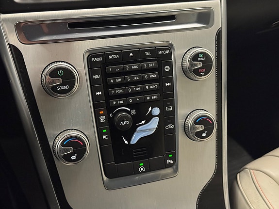 Volvo XC60 17 of 19