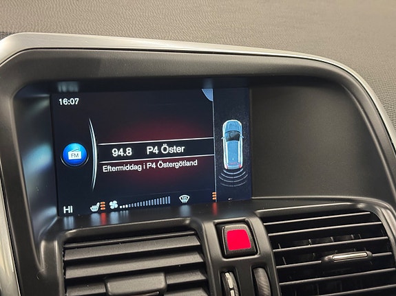 Volvo XC60 16 of 19