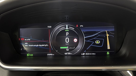 Jaguar I-PACE 17 of 21