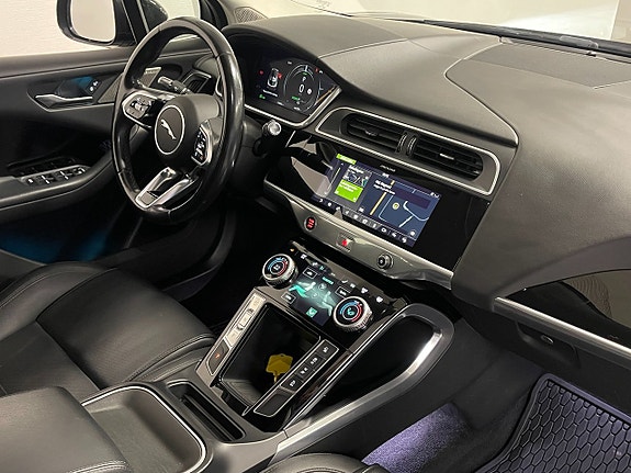Jaguar I-PACE 10 of 21