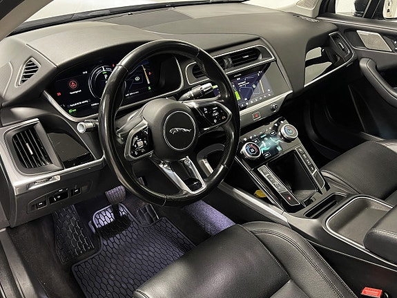 Jaguar I-PACE 9 of 21