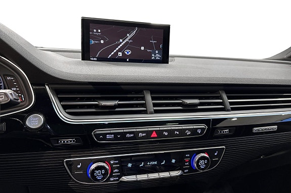 Audi Q7 24 of 26