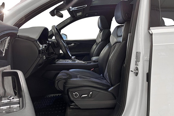 Audi Q7 14 of 26