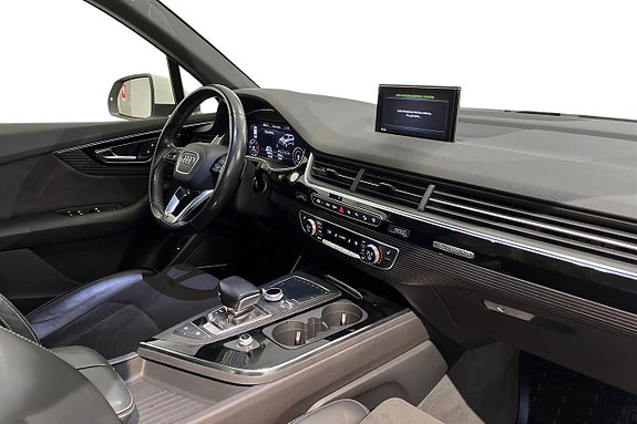 Audi Q7 18 of 26