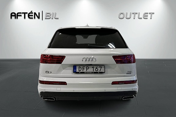 Audi Q7 8 of 26