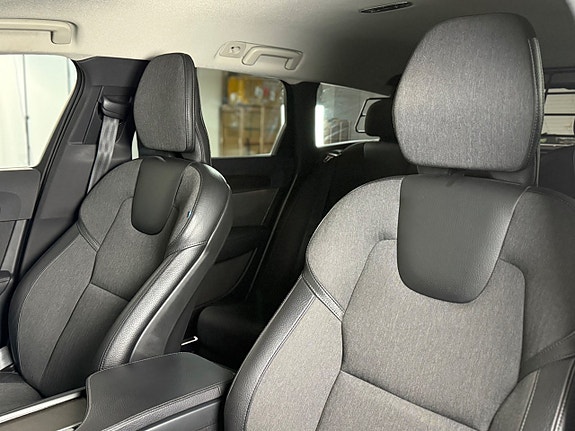 Volvo V90 Cross Country 10 of 21
