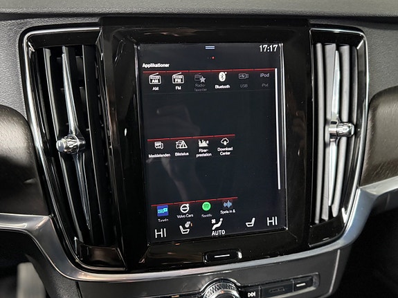 Volvo V90 Cross Country 17 of 21