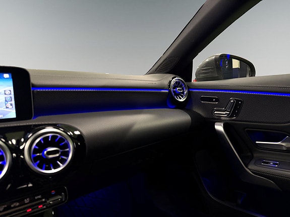 Mercedes-Benz CLA220 d 21 of 28