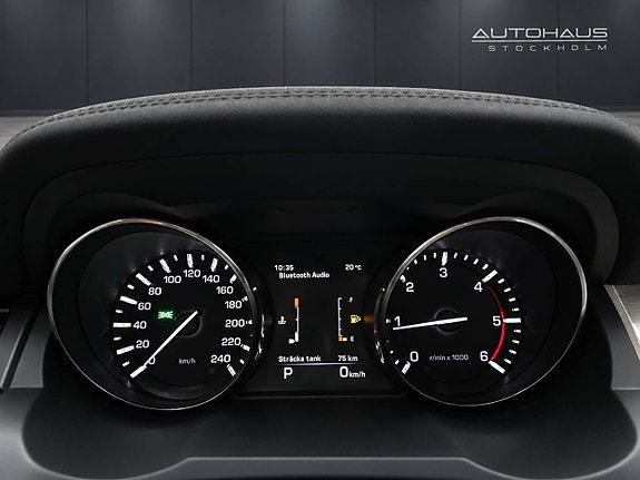 Land Rover Range Rover Evoque 21 of 22