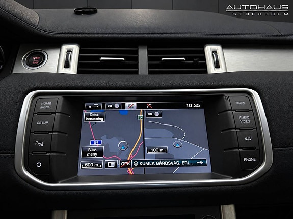 Land Rover Range Rover Evoque 18 of 22
