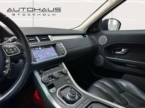 Land Rover Range Rover Evoque 14 of 22