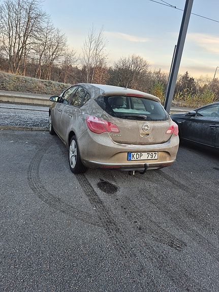Opel Astra 3 of 4