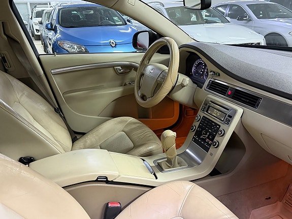 Volvo V70 14 of 15