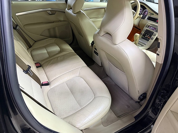 Volvo V70 15 of 15