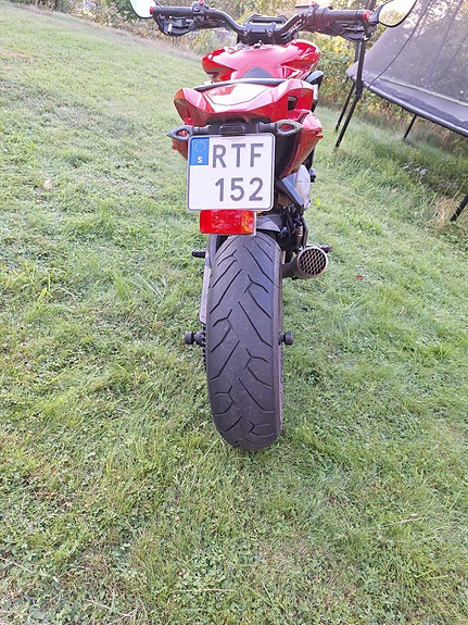 MV Agusta Rivale 800 4 of 4