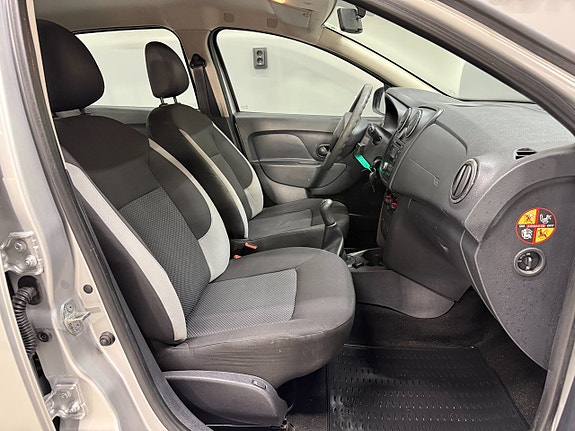 Dacia Sandero 12 of 24