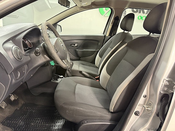 Dacia Sandero 11 of 24
