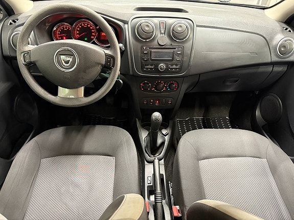 Dacia Sandero 16 of 24