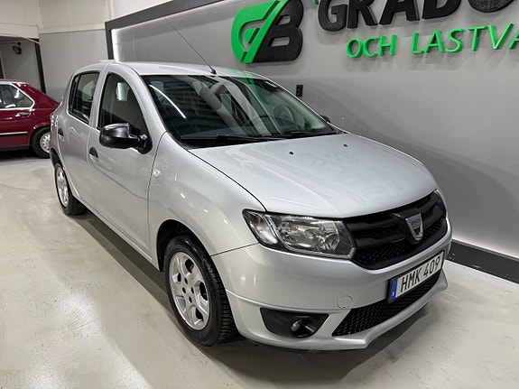Dacia Sandero 8 of 24