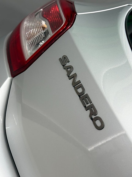 Dacia Sandero 10 of 24