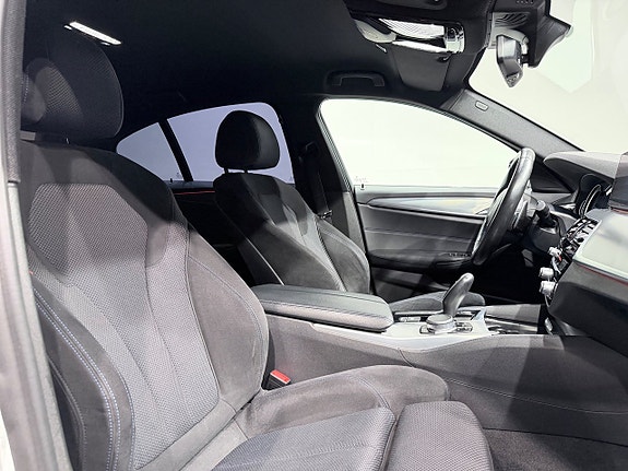 BMW 530i 9 of 12
