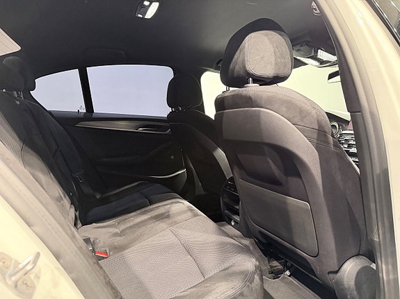 BMW 530i 6 of 12