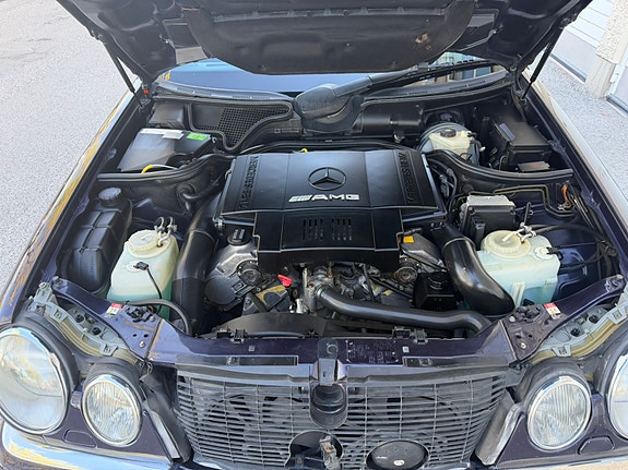 Mercedes-Benz E50 12 of 12