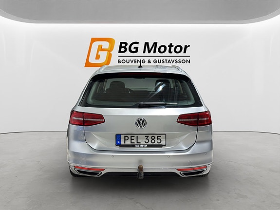 Volkswagen Passat 5 of 20
