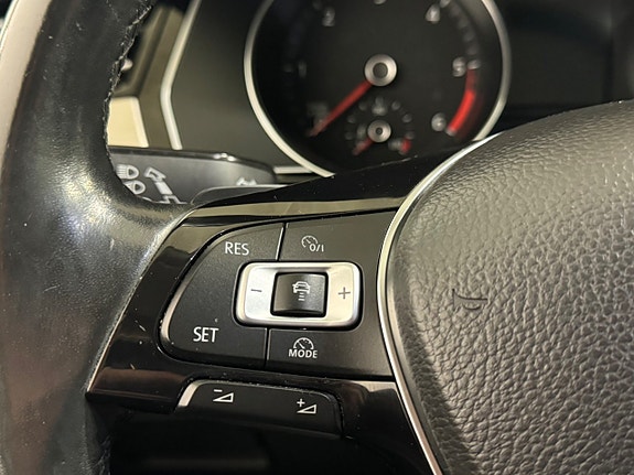 Volkswagen Passat 15 of 20