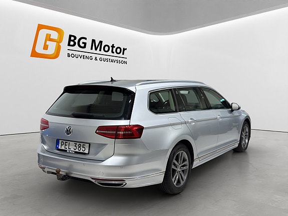 Volkswagen Passat 4 of 20