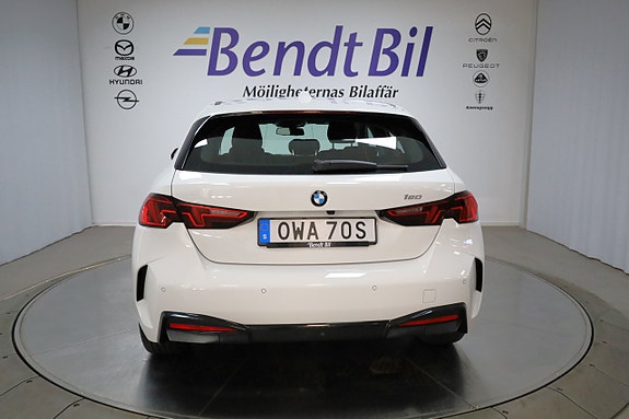 BMW 120 12 of 23