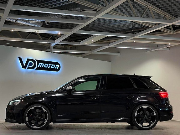 Audi RS3 2 of 5